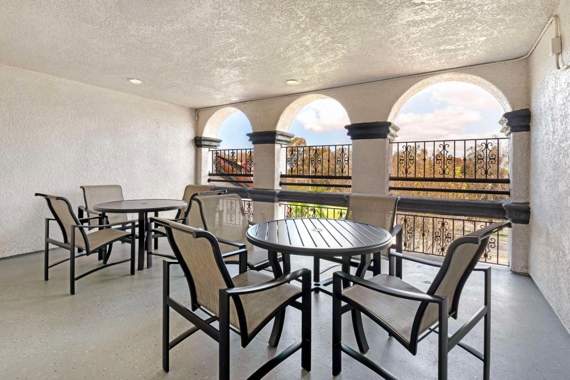 Best Western Plus Newport Mesa Inn Costa Mesa Dış mekan fotoğraf